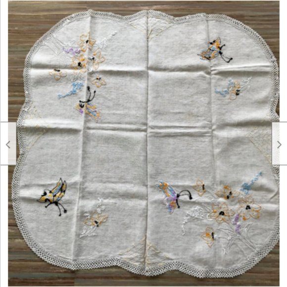 Hand Embroidered Cotton Tablecloth Butterfly 32" Square with Crochet Edging - Picture 4 of 5